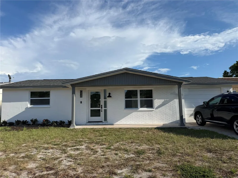 7220 FOX HOLLOW DRIVE Port Richey, FL 34668