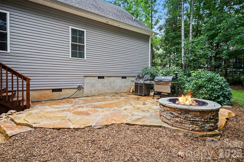 3396 Long Cedar Lane Alexis, NC 28006