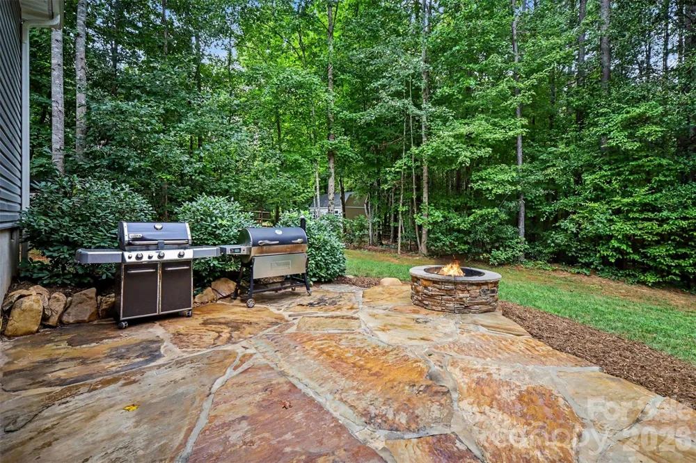 3396 Long Cedar Lane Alexis, NC 28006