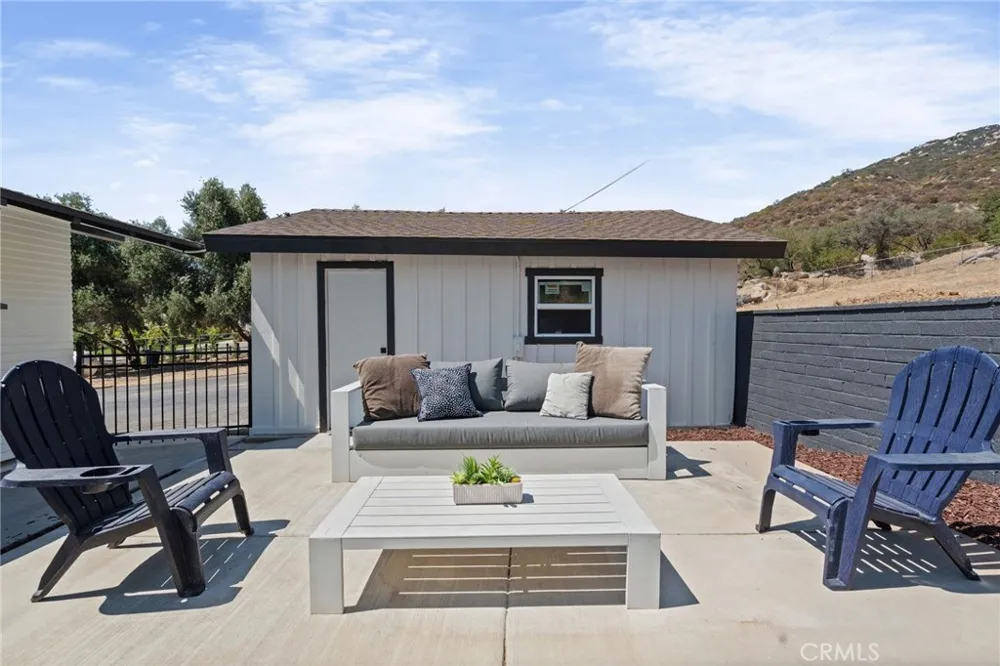 3161 Shue Escondido, CA 92027