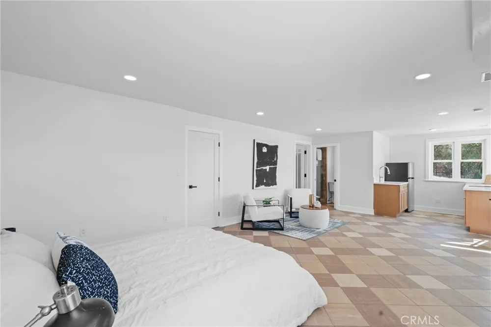 3161 Shue Escondido, CA 92027