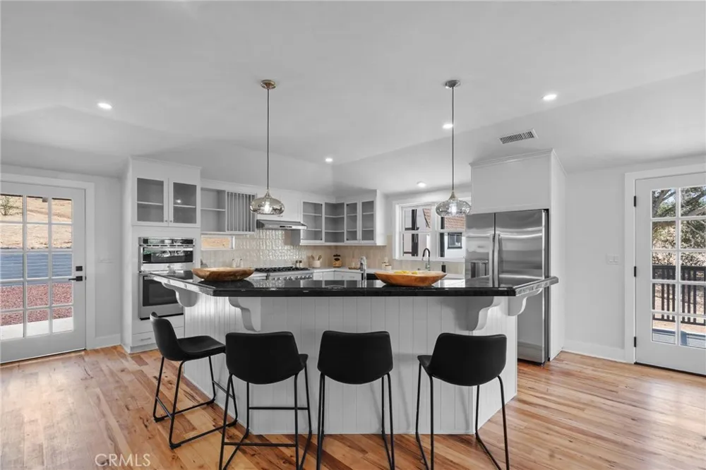 3161 Shue Escondido, CA 92027