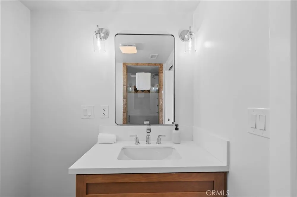 3161 Shue Escondido, CA 92027