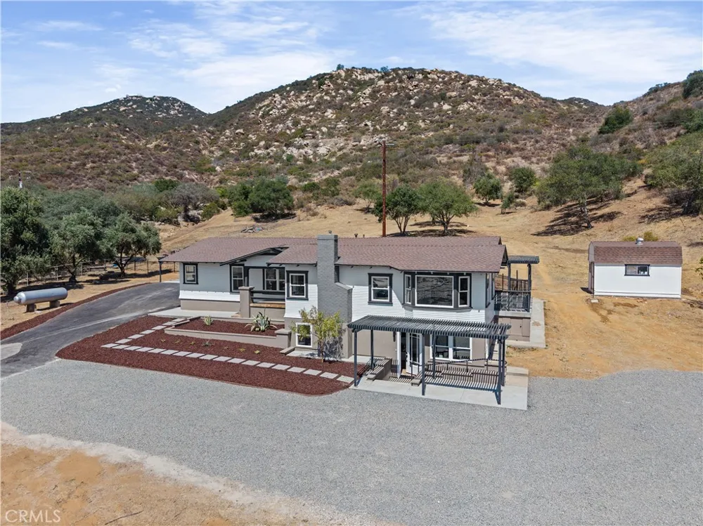 3161 Shue Escondido, CA 92027