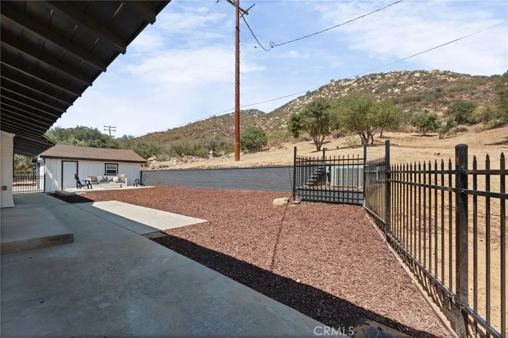 3161 Shue Escondido, CA 92027