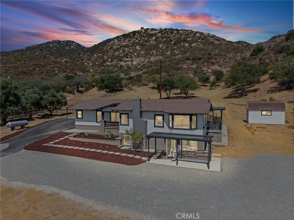 3161 Shue Escondido, CA 92027