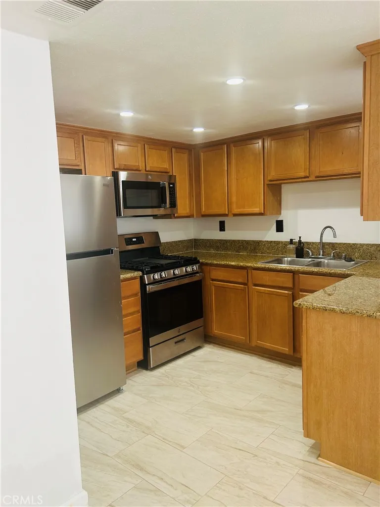1339 Massachusetts #101 Riverside, CA 92507