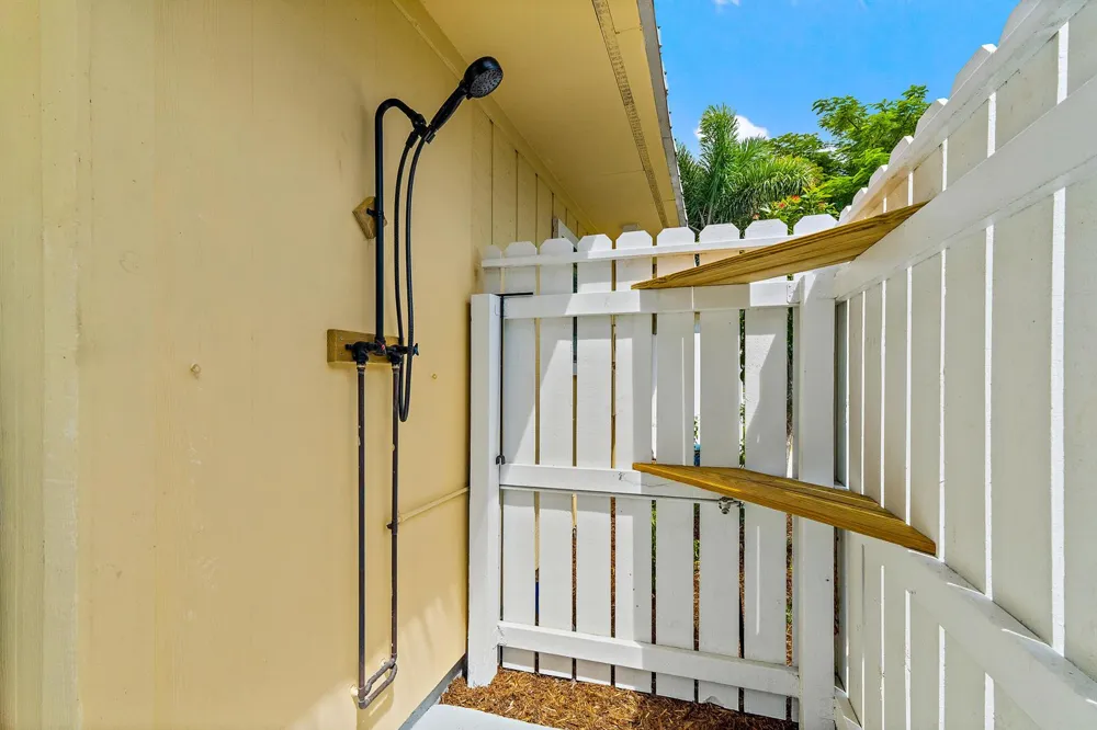 141 E Riverside Drive #6A Jupiter, FL 33469