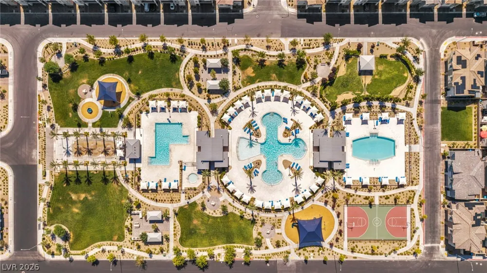 2742 Champagne Gold Avenue North Las Vegas, NV 89086