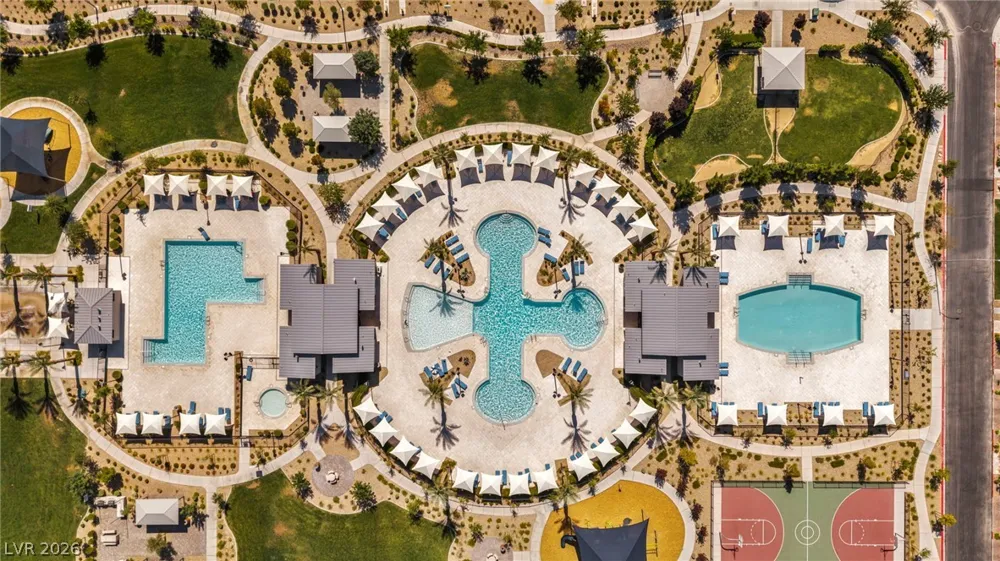 2742 Champagne Gold Avenue North Las Vegas, NV 89086