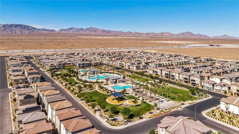 2742 Champagne Gold Avenue North Las Vegas, NV 89086