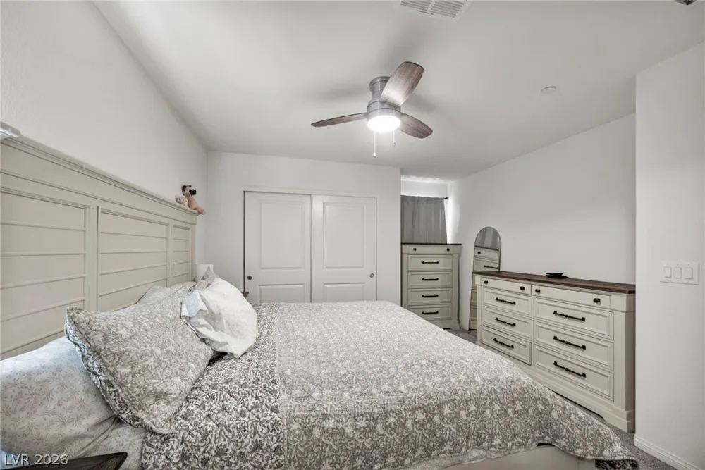 2742 Champagne Gold Avenue North Las Vegas, NV 89086