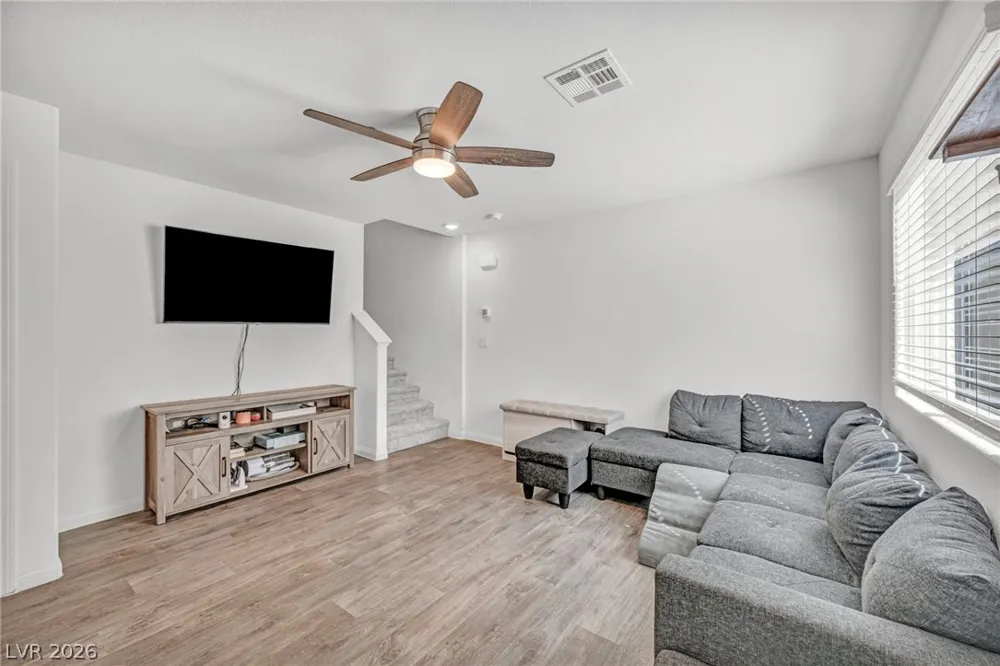 2742 Champagne Gold Avenue North Las Vegas, NV 89086