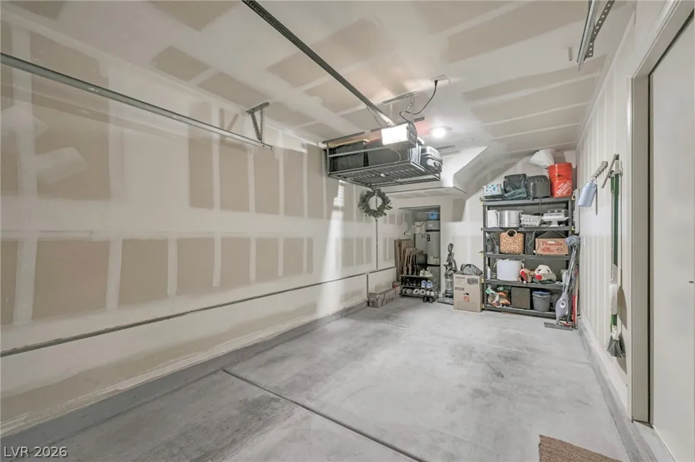 2742 Champagne Gold Avenue North Las Vegas, NV 89086
