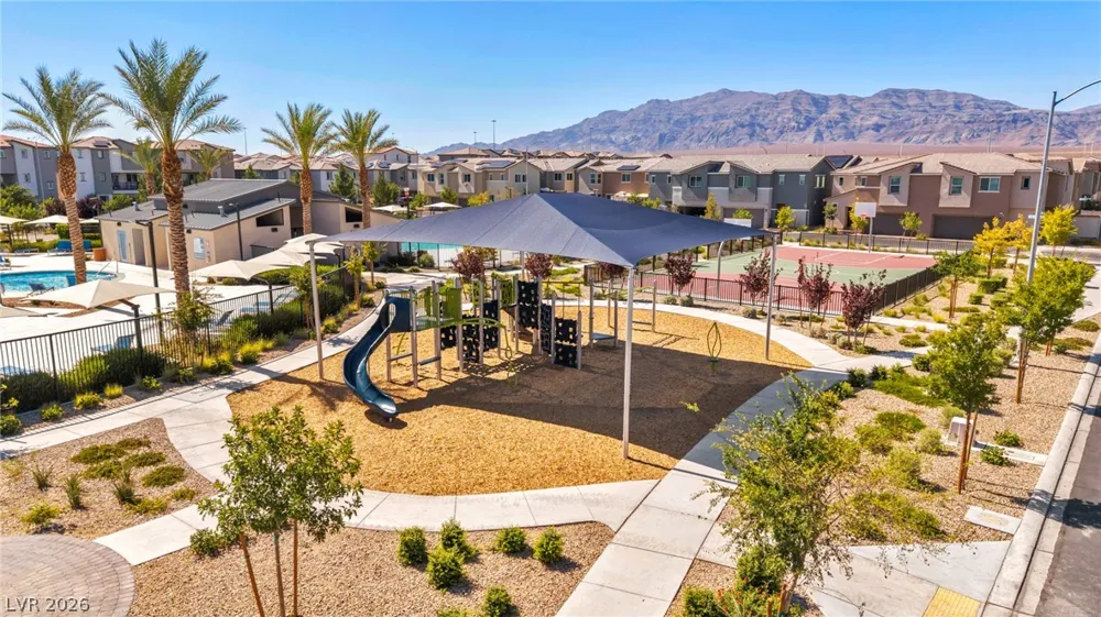 2742 Champagne Gold Avenue North Las Vegas, NV 89086