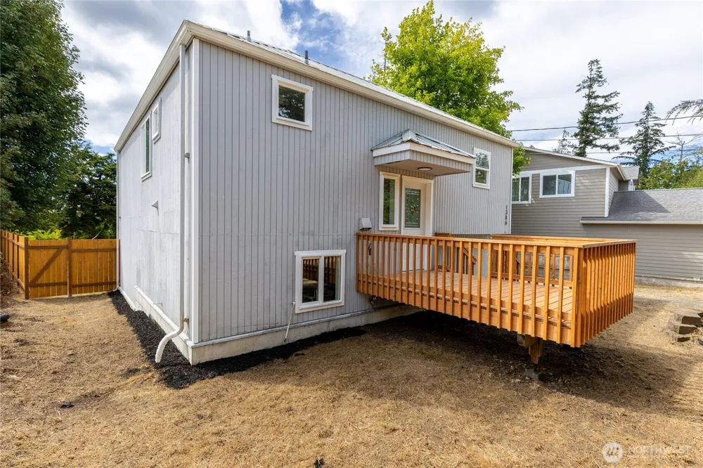 1386 Admirals Drive Oak Harbor, WA 98277