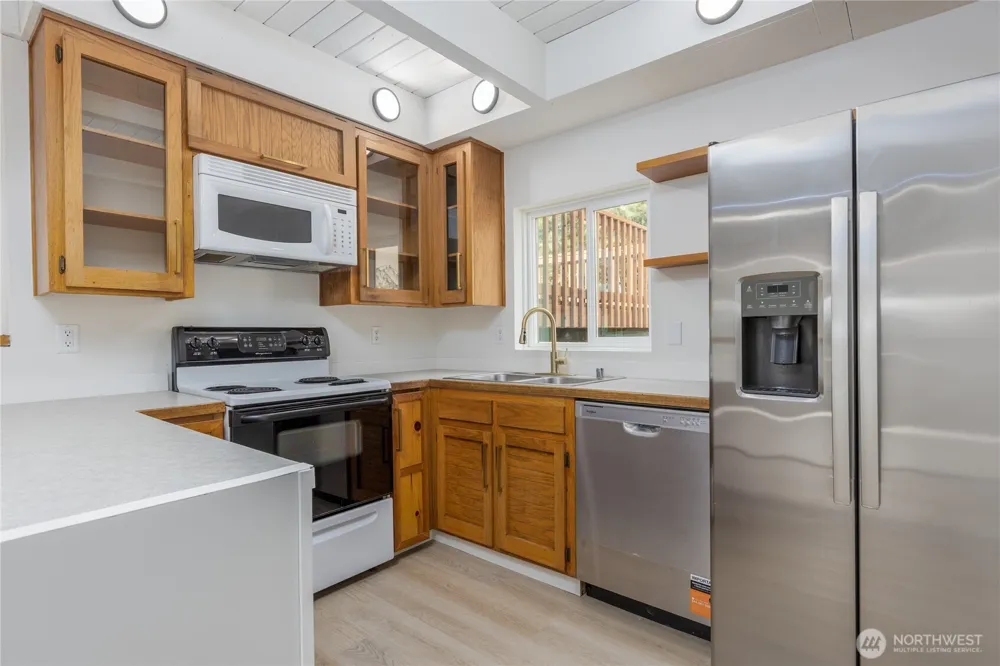 1386 Admirals Drive Oak Harbor, WA 98277