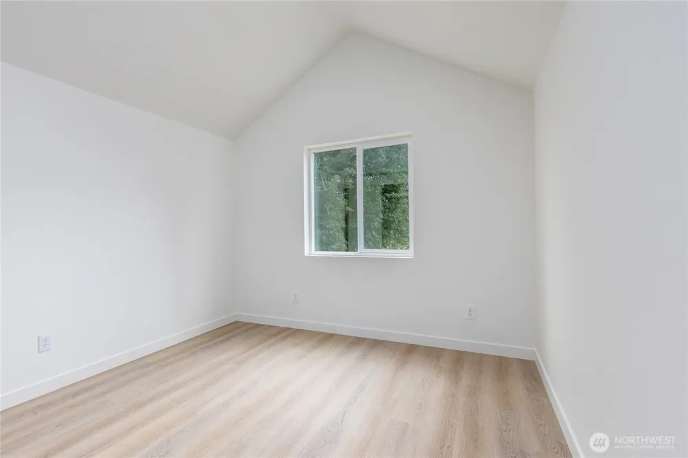 1386 Admirals Drive Oak Harbor, WA 98277