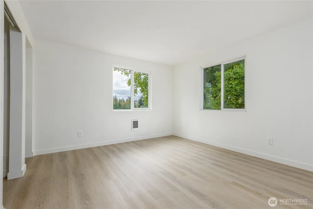 1386 Admirals Drive Oak Harbor, WA 98277