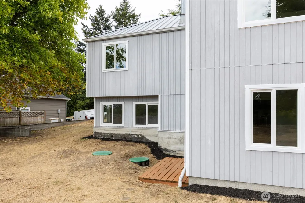 1386 Admirals Drive Oak Harbor, WA 98277