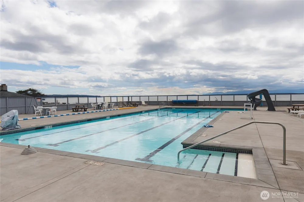 1386 Admirals Drive Oak Harbor, WA 98277