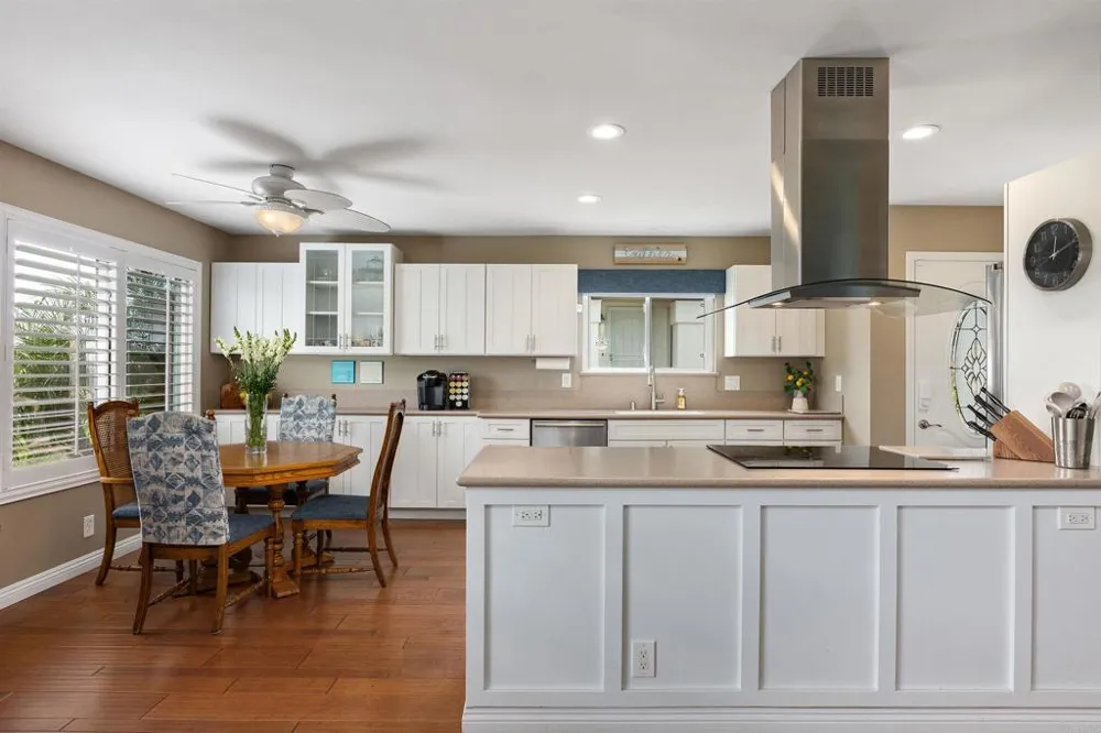 3743 Savory Way Oceanside, CA 92057