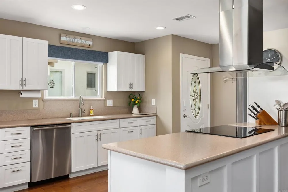 3743 Savory Way Oceanside, CA 92057