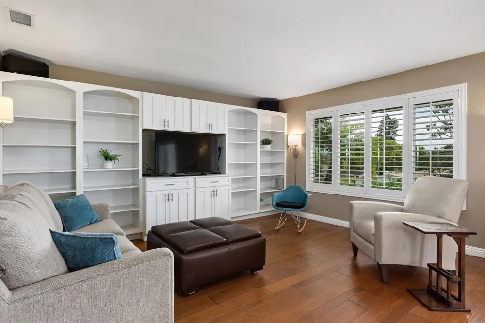 3743 Savory Way Oceanside, CA 92057
