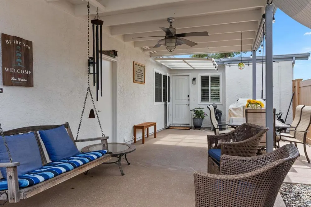 3743 Savory Way Oceanside, CA 92057
