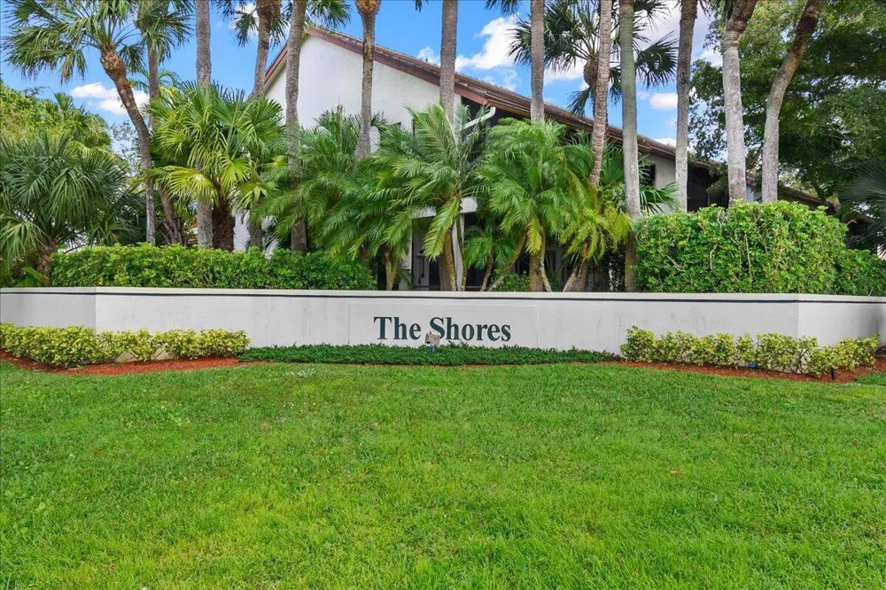 12660 Shoreline Drive #1A Wellington, FL 33414