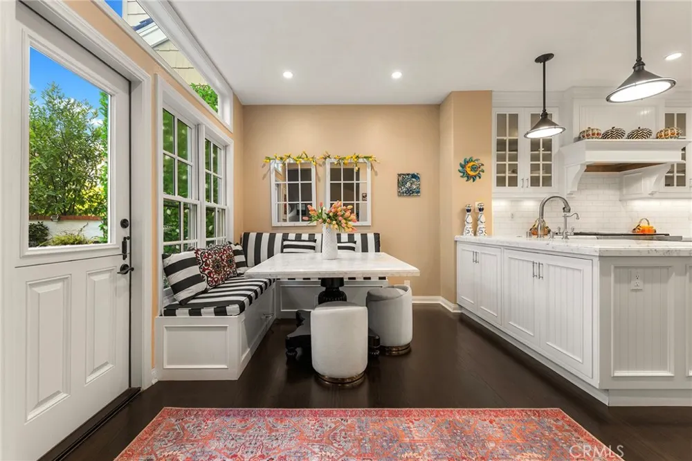 57 Hillsdale Newport Beach, CA 92660