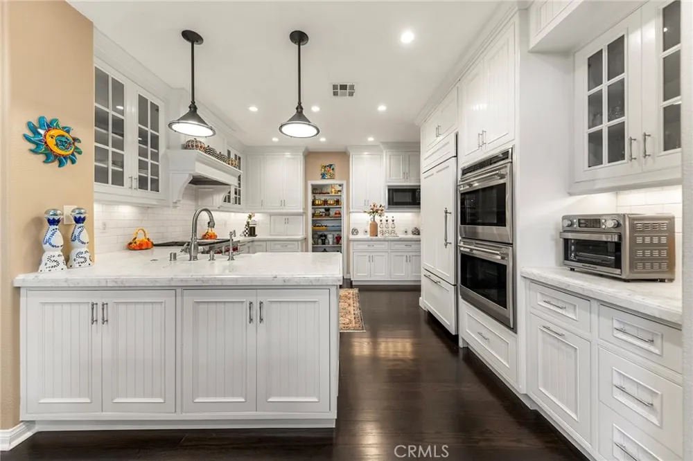 57 Hillsdale Newport Beach, CA 92660