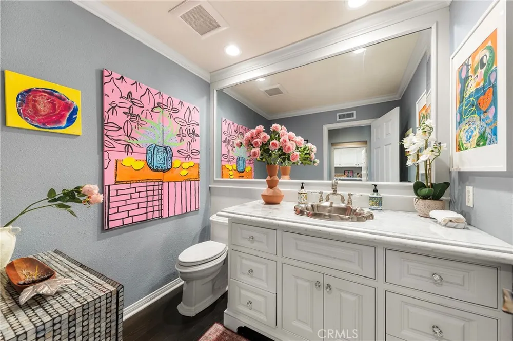 57 Hillsdale Newport Beach, CA 92660