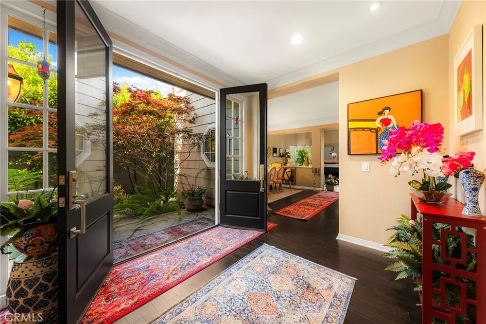 57 Hillsdale Newport Beach, CA 92660