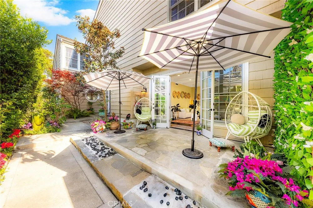 57 Hillsdale Newport Beach, CA 92660