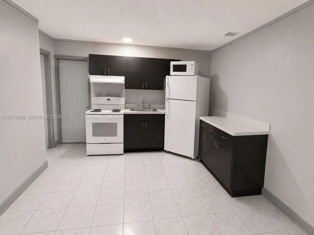 6771 Freedom St #1 Hollywood, FL 33024