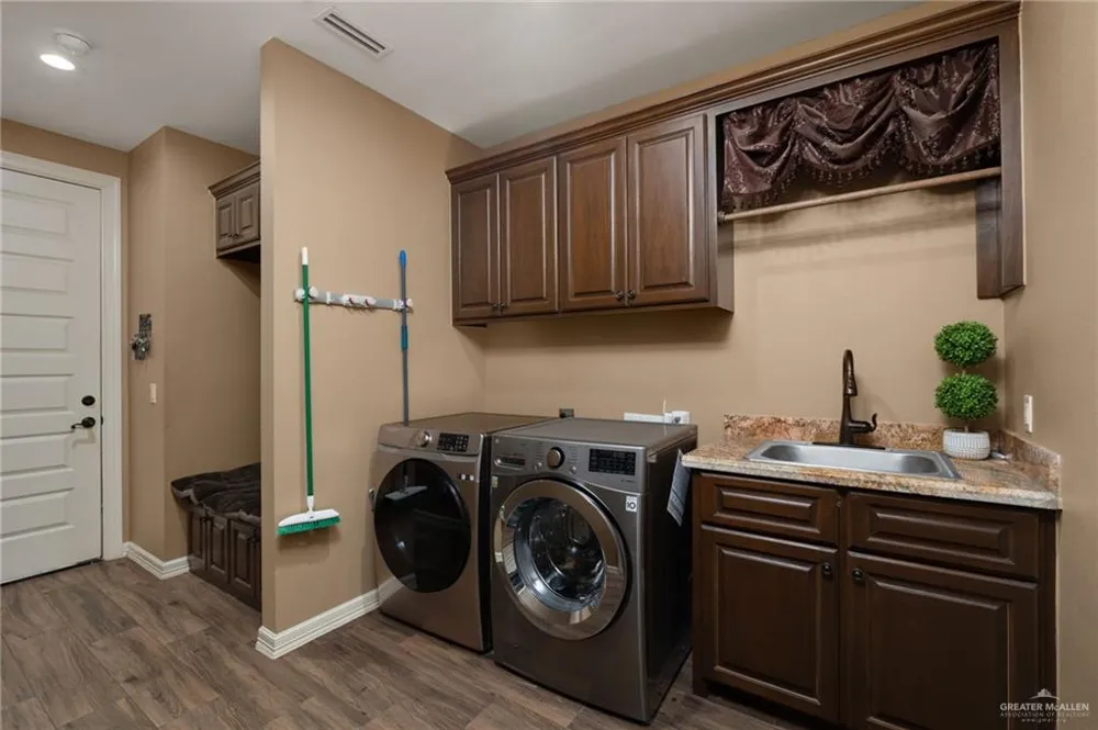 3003 Ptj Drive Palmview, TX 78572
