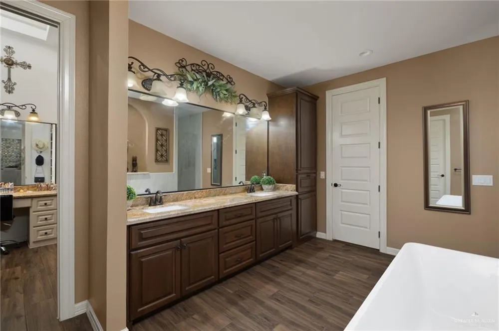 3003 Ptj Drive Palmview, TX 78572