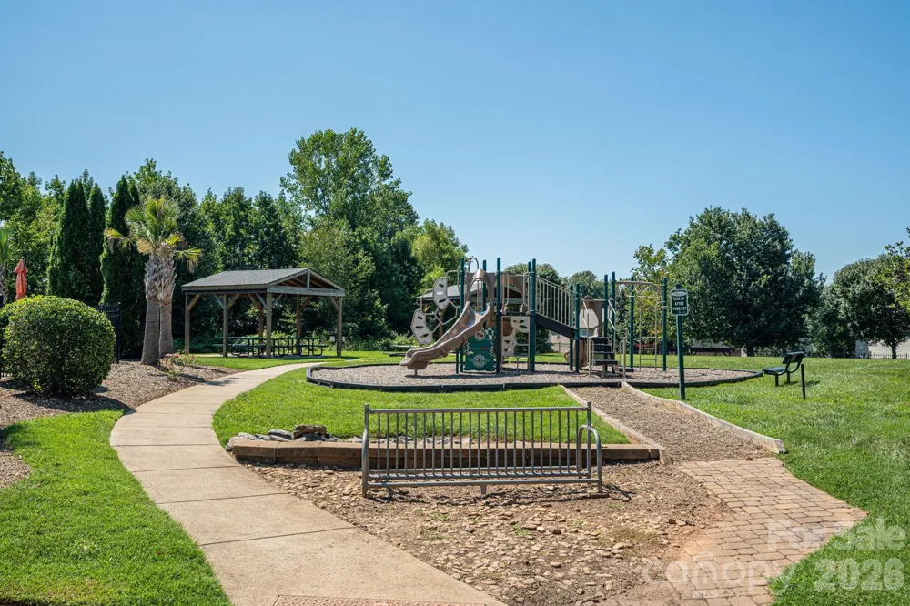 424 Planters Way Mount Holly, NC 28120