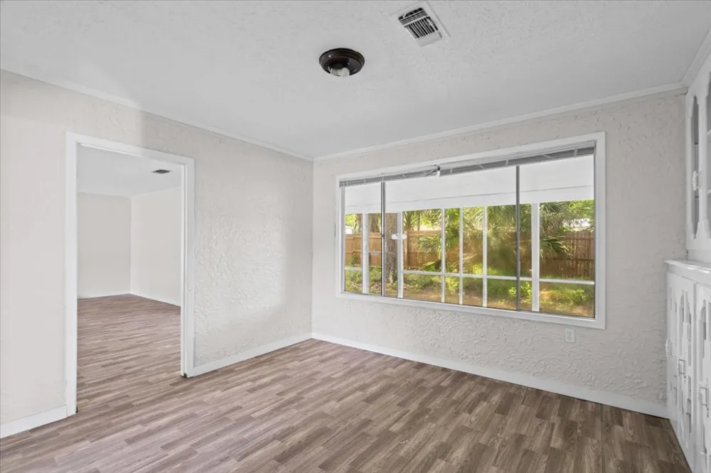 103 W Beaumont Thrall, TX 76578