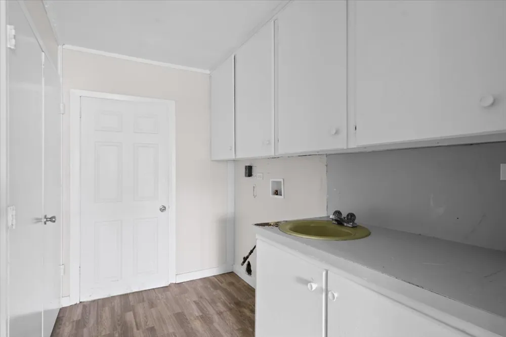 103 W Beaumont Thrall, TX 76578