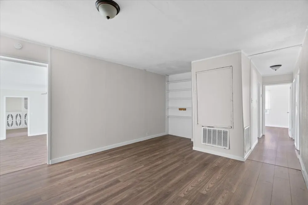 103 W Beaumont Thrall, TX 76578