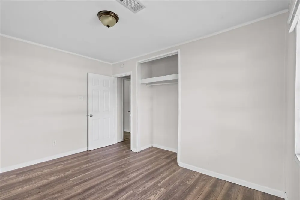 103 W Beaumont Thrall, TX 76578