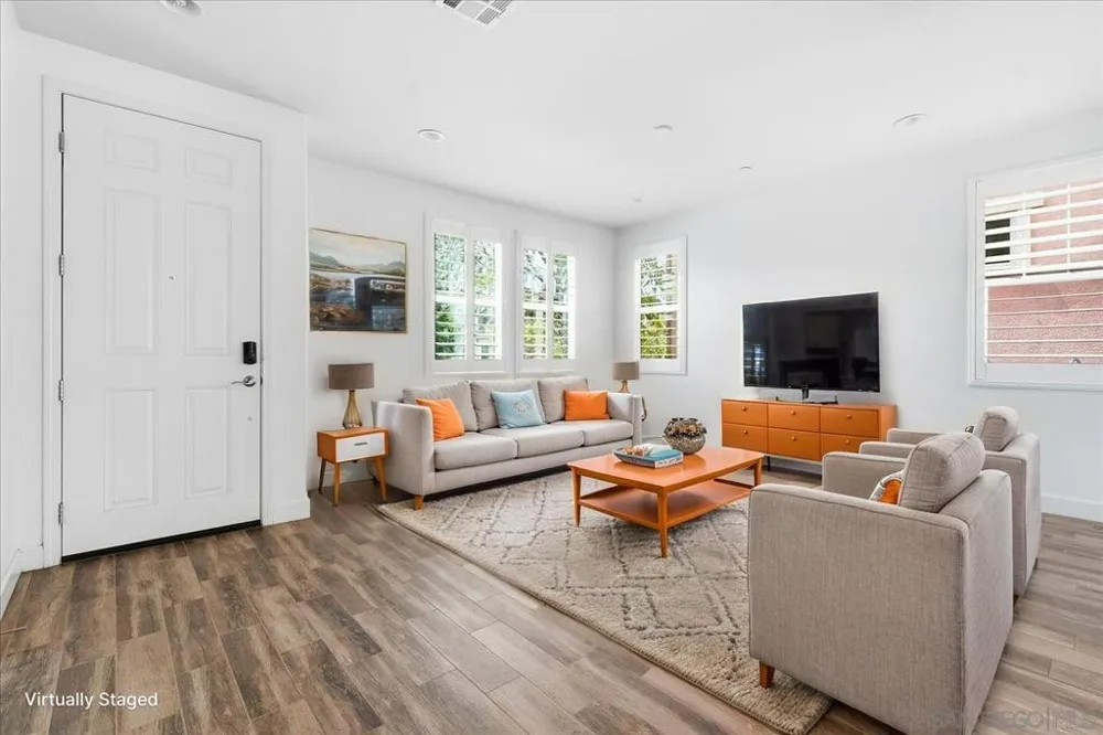 6692 Dondero Trail San Diego, CA 92130