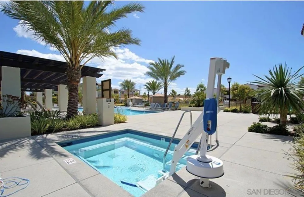 6692 Dondero Trail San Diego, CA 92130