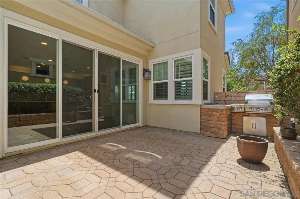 6692 Dondero Trail San Diego, CA 92130