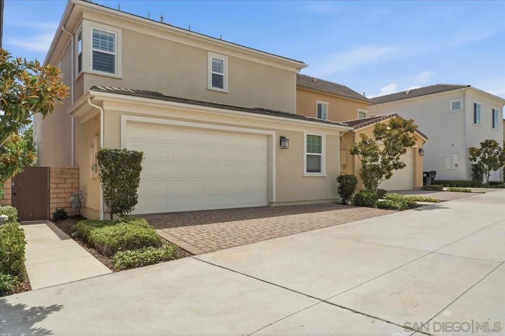 6692 Dondero Trail San Diego, CA 92130