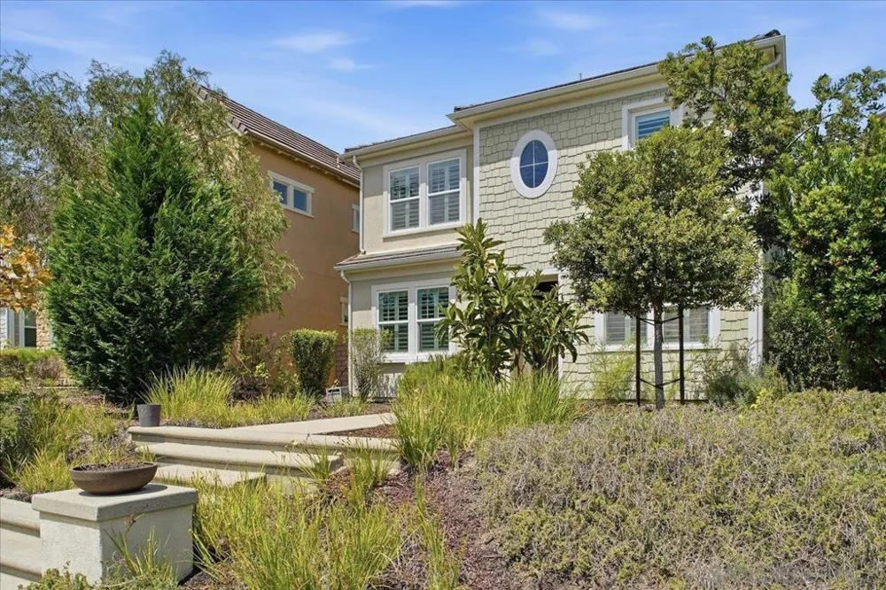 6692 Dondero Trail San Diego, CA 92130