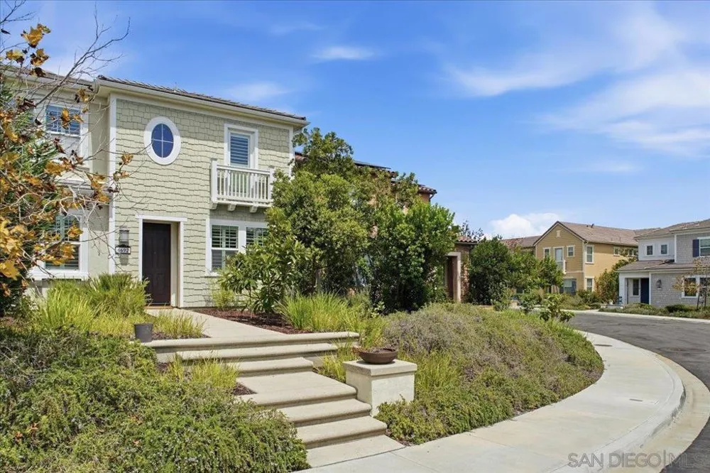 6692 Dondero Trail San Diego, CA 92130