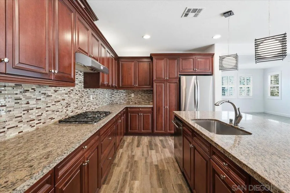 6692 Dondero Trail San Diego, CA 92130